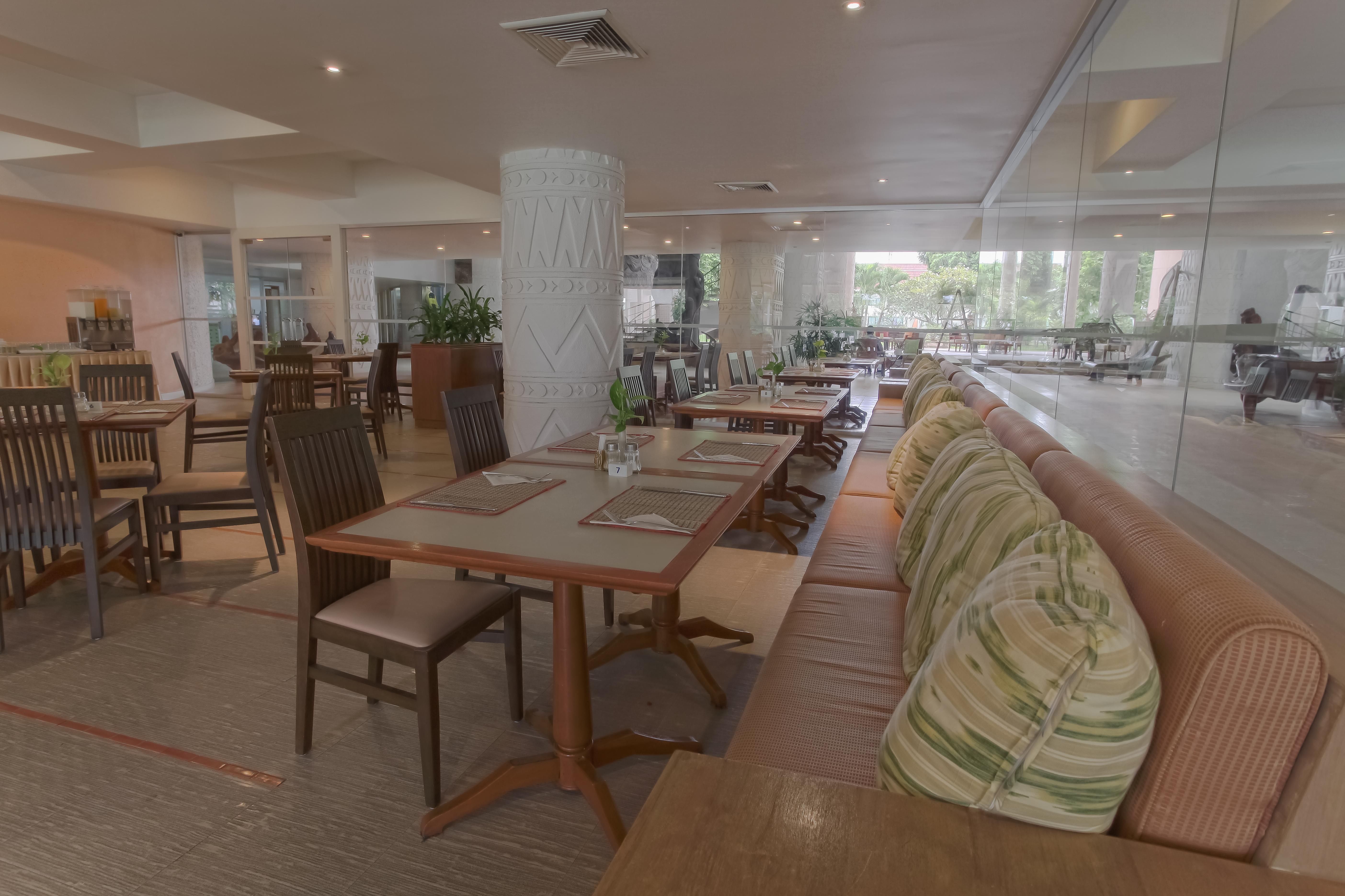 Hotel Tropicana Патая Екстериор снимка