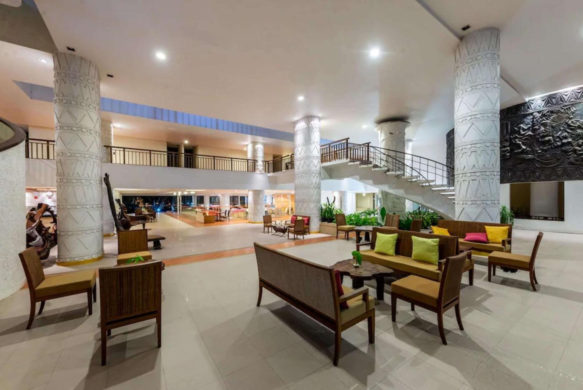 Hotel Tropicana Патая Екстериор снимка