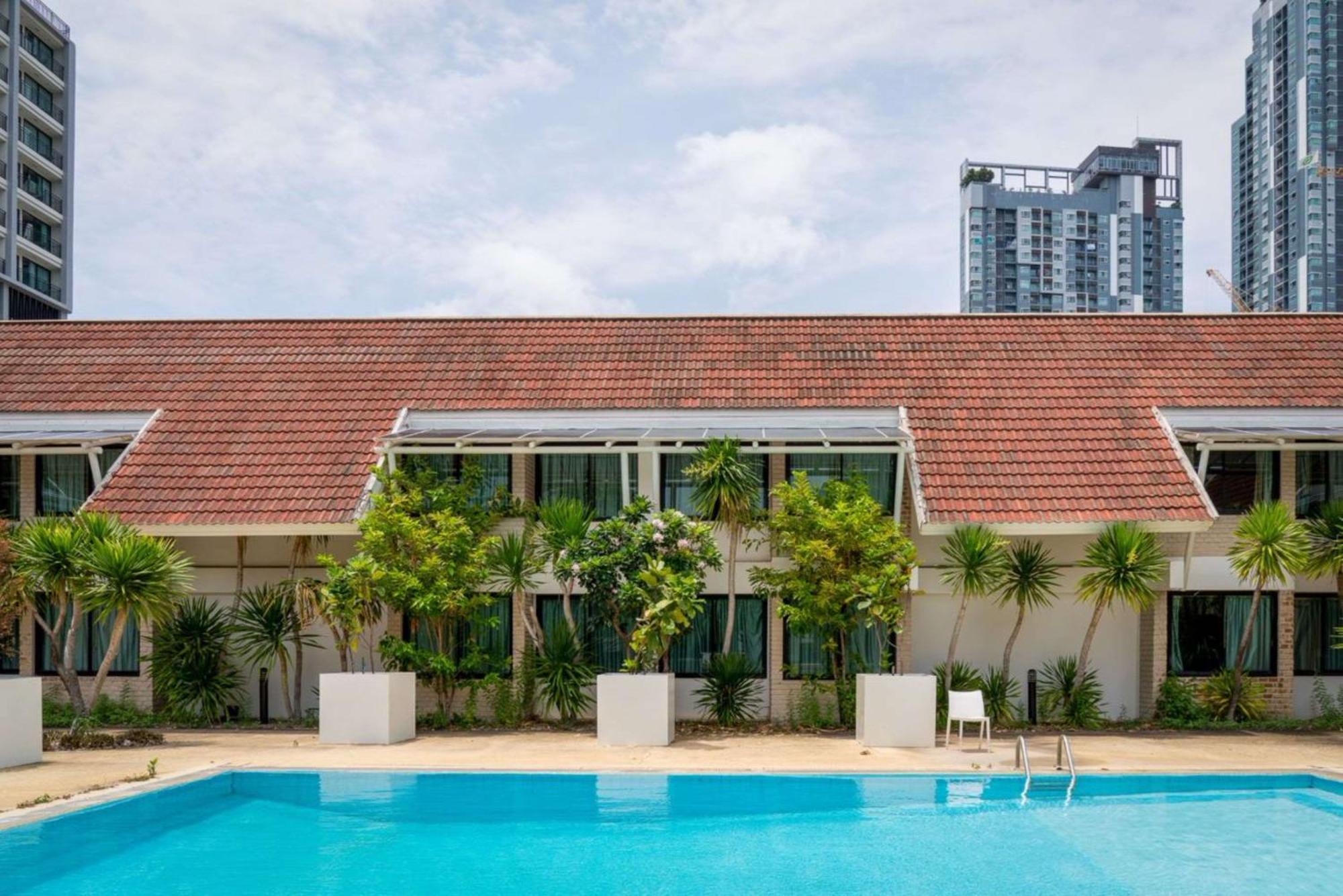 Hotel Tropicana Патая Екстериор снимка
