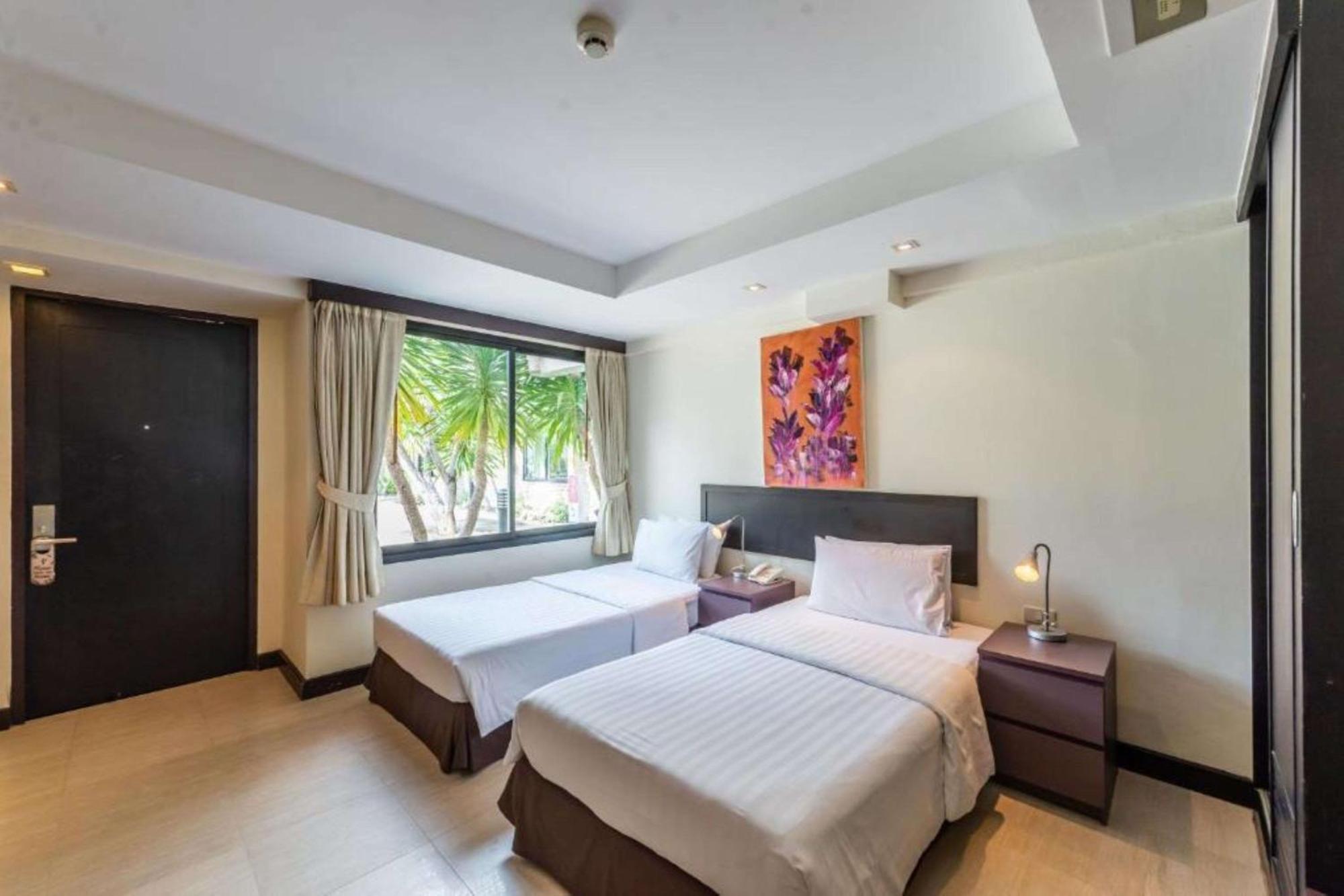 Hotel Tropicana Патая Екстериор снимка