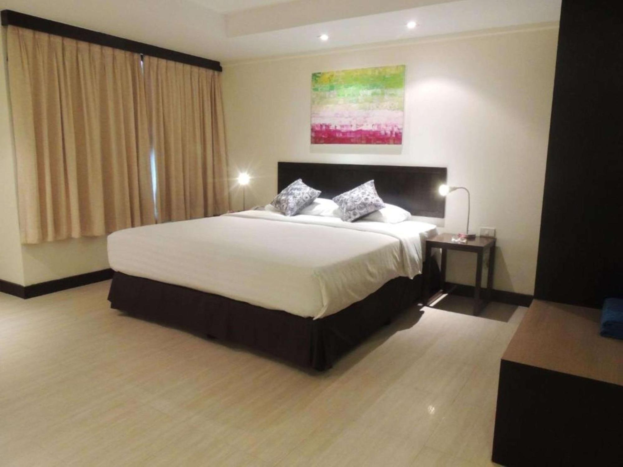Hotel Tropicana Патая Екстериор снимка