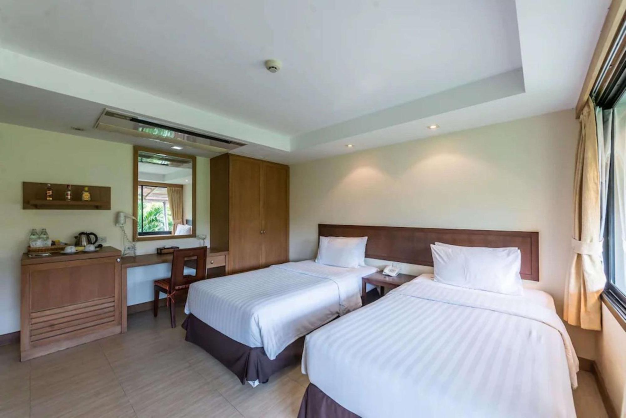 Hotel Tropicana Патая Екстериор снимка