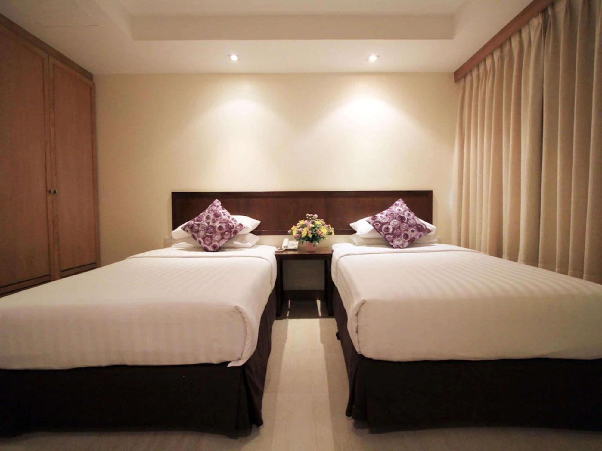Hotel Tropicana Патая Екстериор снимка