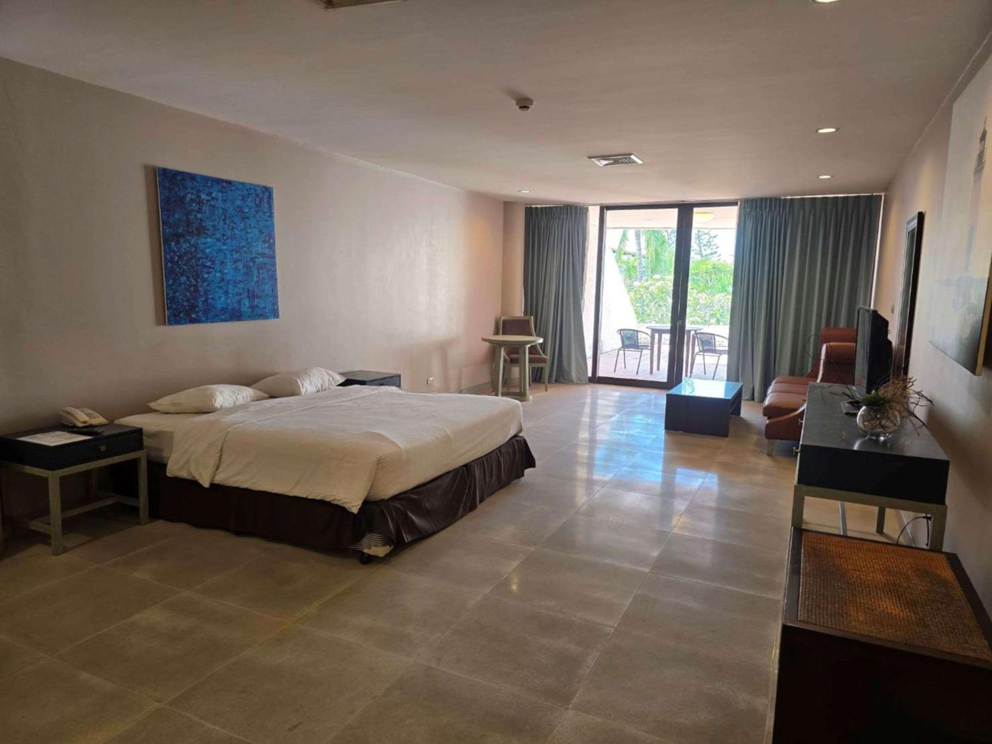 Hotel Tropicana Патая Екстериор снимка
